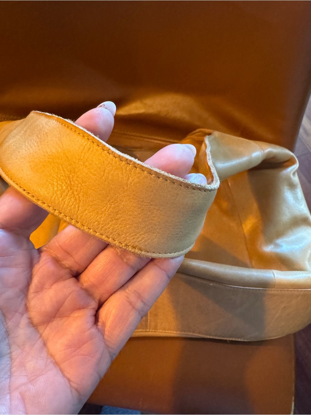 Latico Leather Petite Lindsey shoulder bag - Camel - Picture 6 of 9